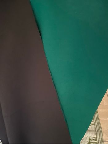 Coupon de tissu   Réversible  vert &noir