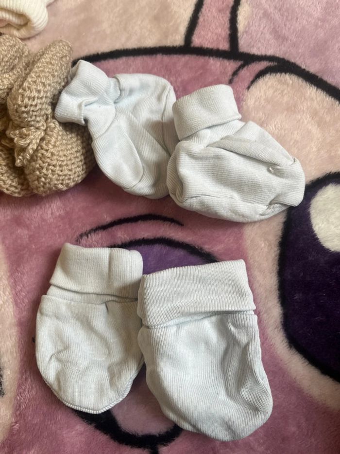 Chausson gant chaussettes bébé naissance - photo numéro 6
