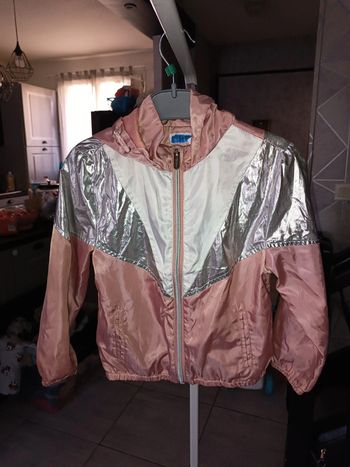 Veste légère en taille 5 ans