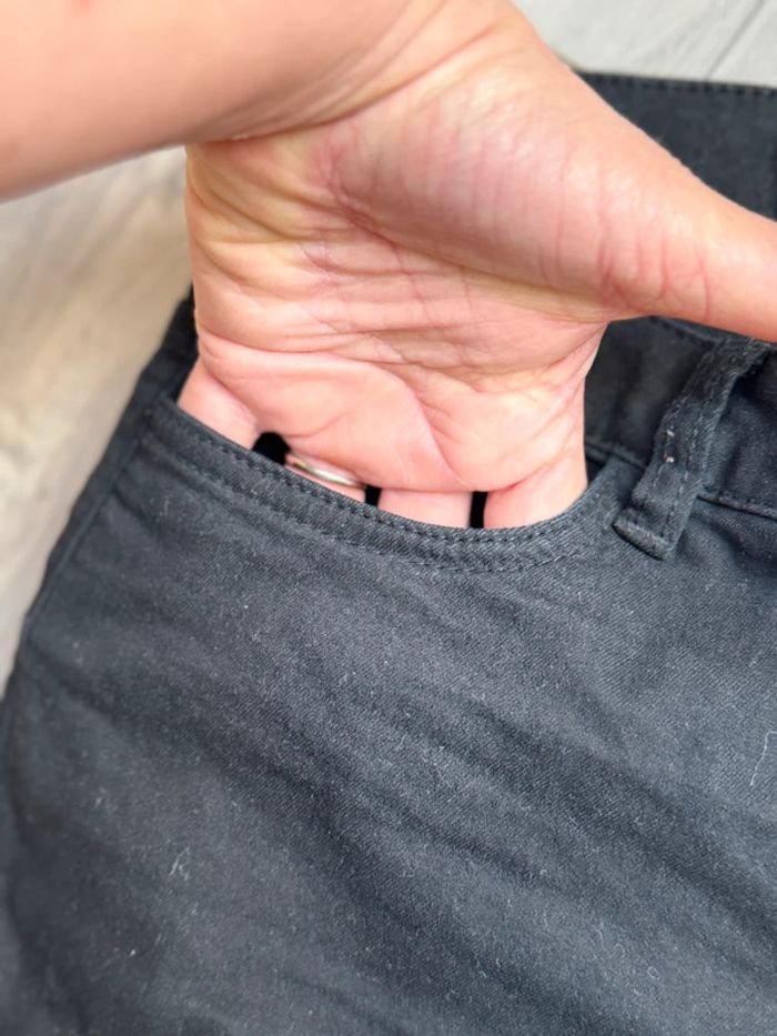 Jean noir 38 la halle - photo numéro 10