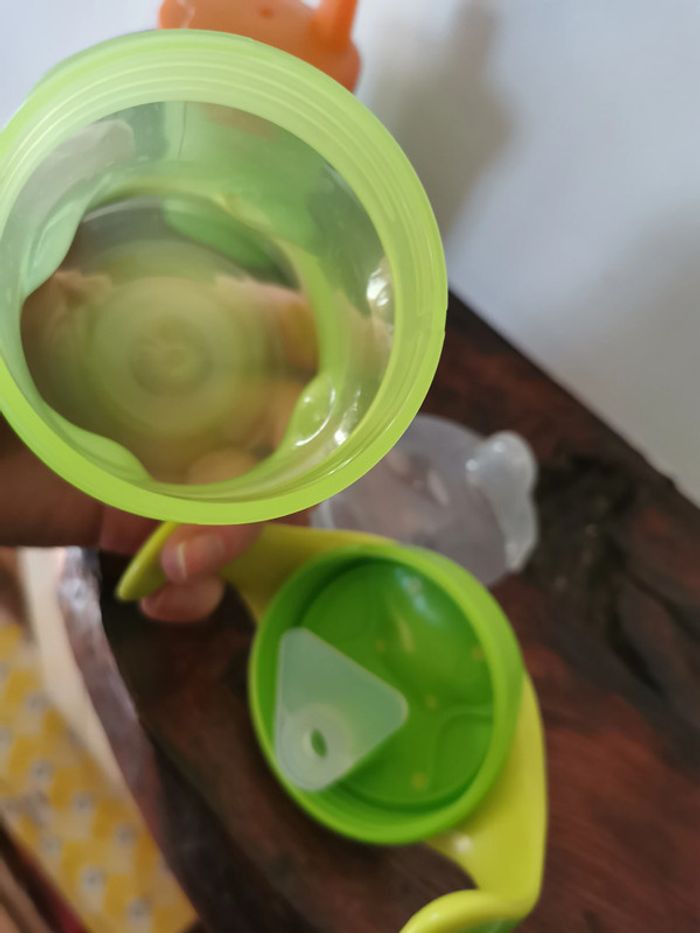 Tupperware vaisselle et jouet bébé - photo numéro 2