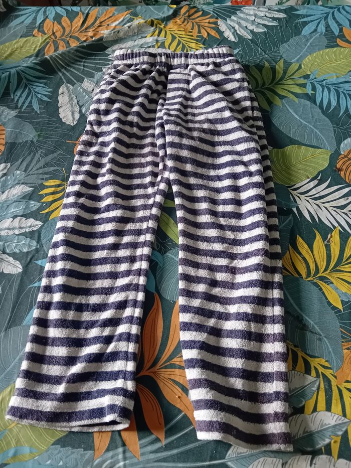 Bas de pyjama rayé
