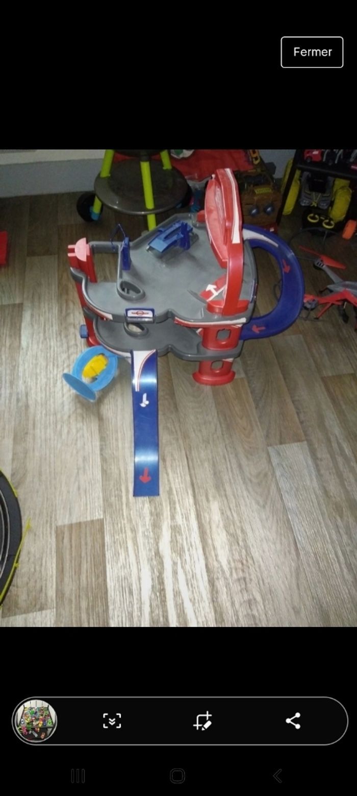Garage plus voiture