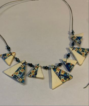 Collier et BO bleu et blanc