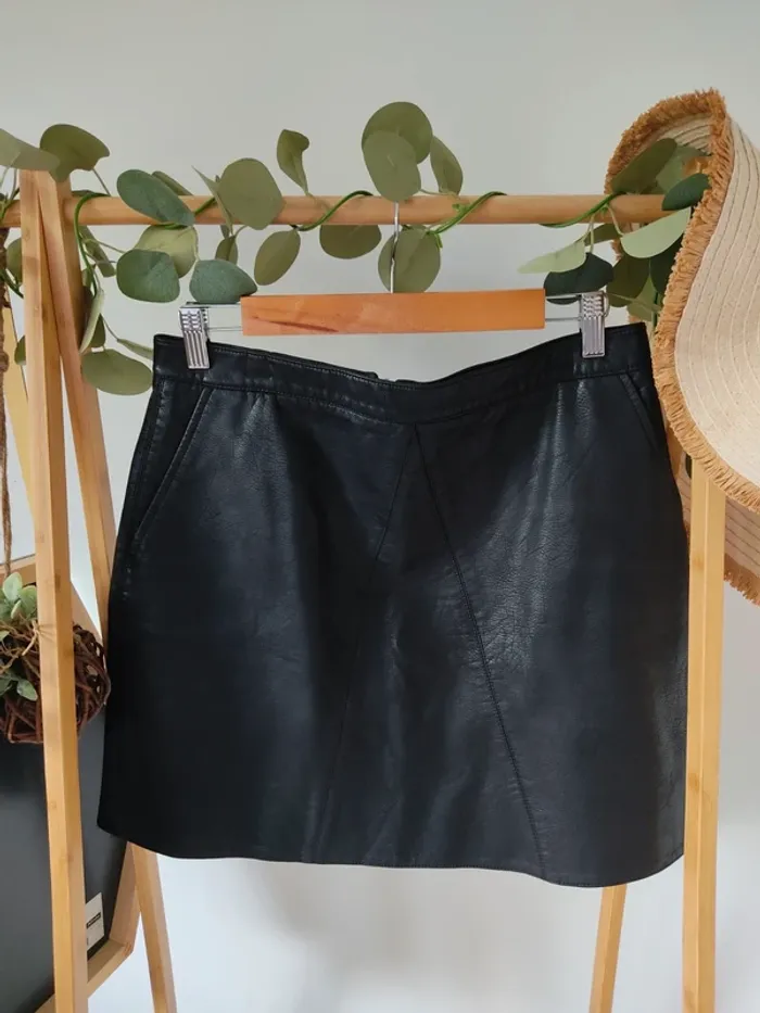 Jupe en simili Zara L/40