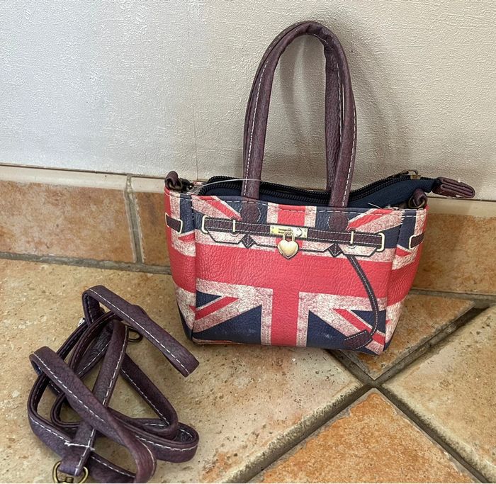 Mini sac avec bandoulière anglais