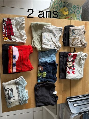 Lot vêtement 2 ans