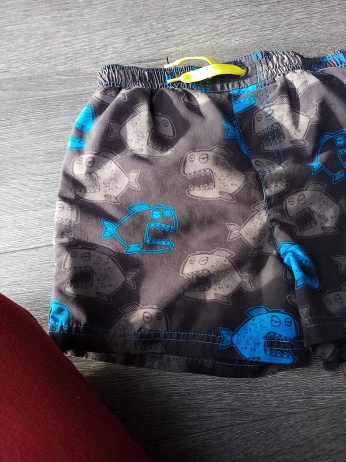 Short de bain poissons 8A - photo numéro 3