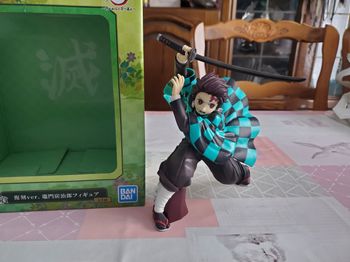 Figurine demon slayer tanjiro kamado