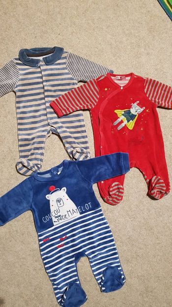 Lot de 3 pyjamas velours garcon 1 mois dpam gemo vertbaudet