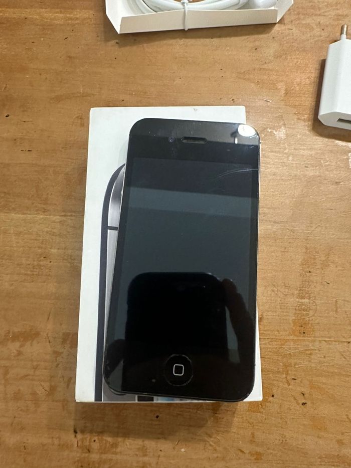 Iphone 4S Noir - photo numéro 3