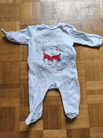 Pyjama 6 mois grenouillère Disney Winnie l'ourson blanc rouge