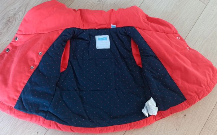 Joli Manteau / Veste / Blouson Doublé Obaïbi rouge / intérieur bleu marine 12 mois - 74cm - photo numéro 5