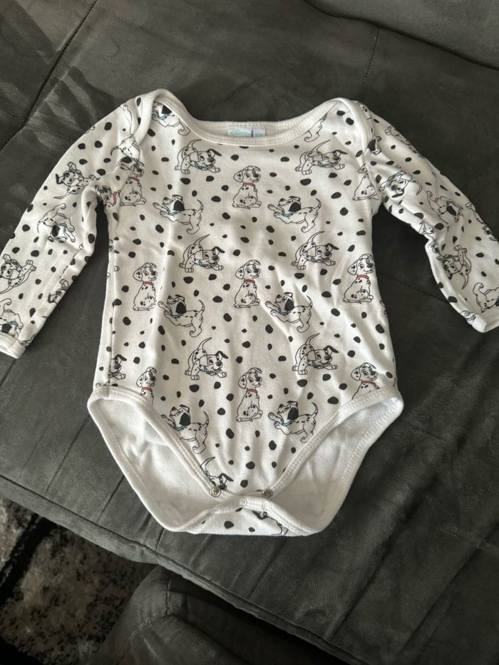 Lot de 6 bodies en taille 12 mois - photo numéro 6