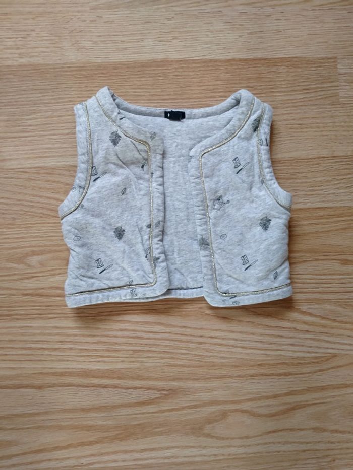 Veston gris. Filles. Kiabi. Taille 4 ans