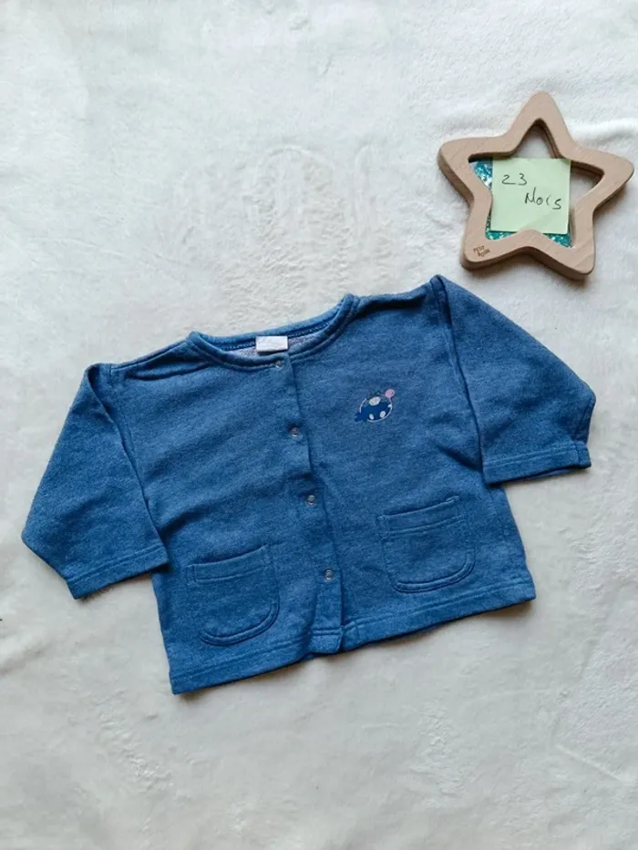 Gilet léger bleu 23 mois