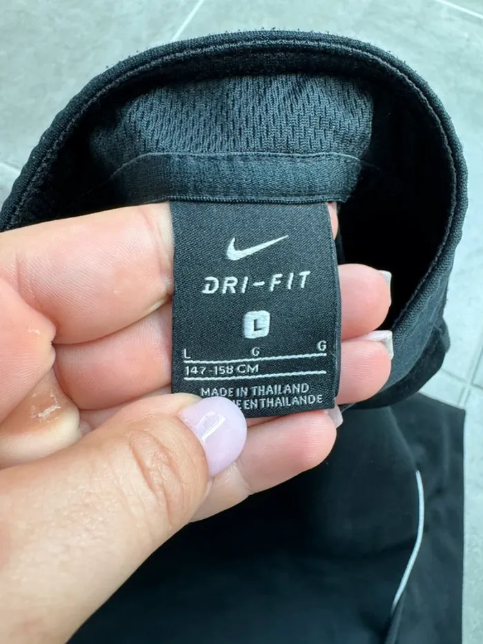 Haut de sport Nike L enfant - photo numéro 3
