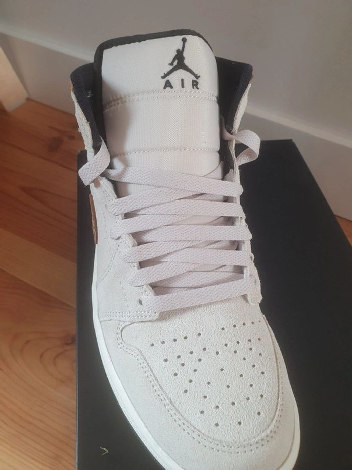 Nike Air Jordan 1 (40.5) - photo numéro 4