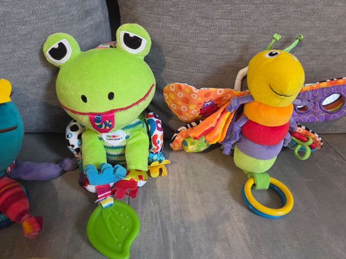 Lot de 4 peluches Lamaze + 1 veilleuse - photo numéro 7