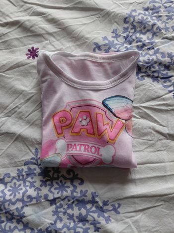 Très joli t-shirt manches courtes fille T 2 ans 
