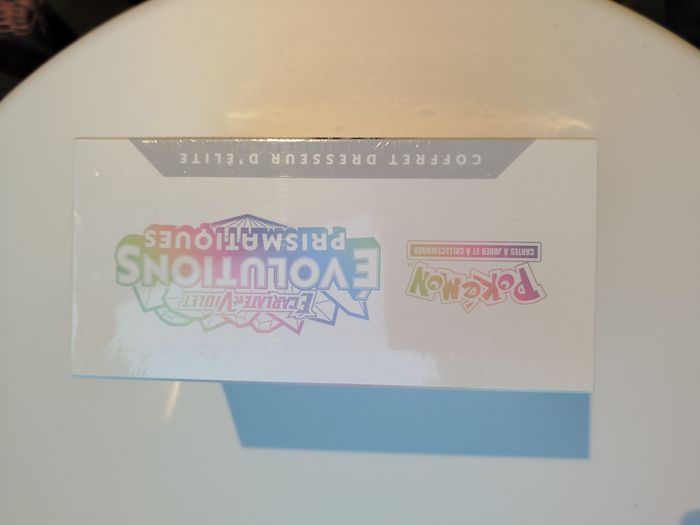 Lot de 2 : Pokémon ETB Coffret Dresseur d'élite EV8.5 Evolutions Prismatiques Neuf et scellé - photo numéro 10