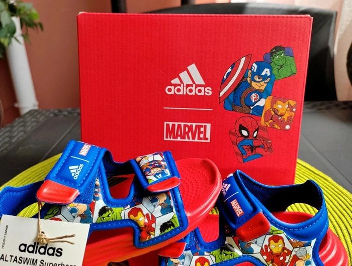 Sandale Rouge Marvel - Adidas, Avengers - Taille 21 - photo numéro 5