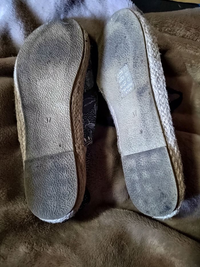 Chaussures fleurs bleues - photo numéro 3