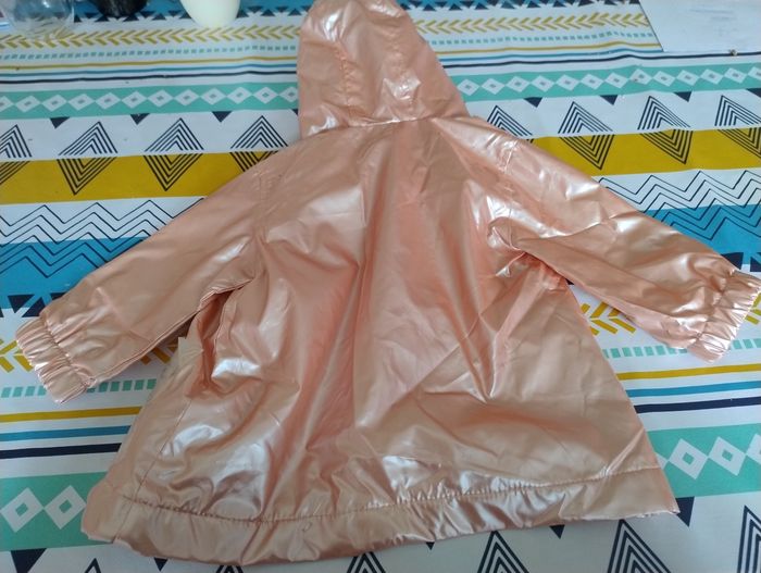 Vêtement de pluie 6 mois - photo numéro 2