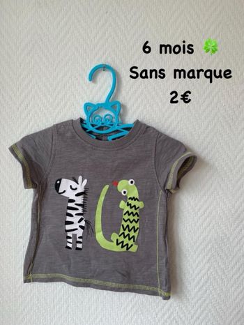 T-shirt 🍀 6 mois 🍀 Sans marque