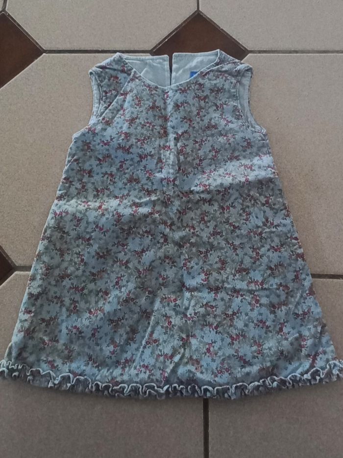 Robe taille 18  mois - photo numéro 2