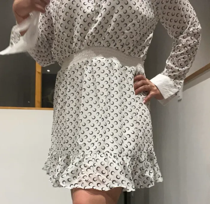 Robe blanche et noir rétro - photo numéro 4