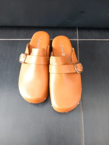 Sabot femme taille 37 en très bon état