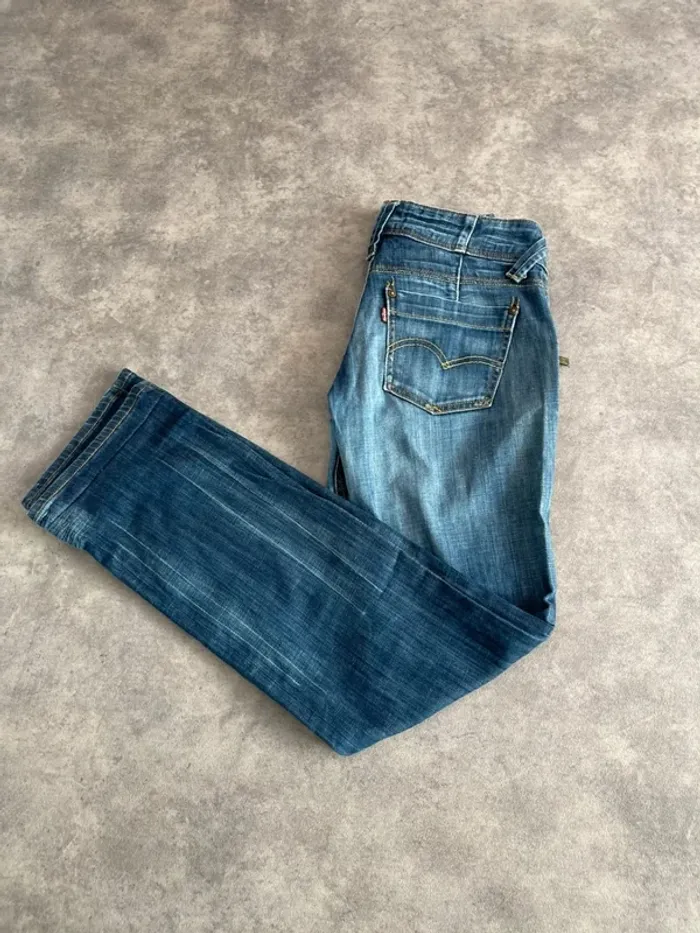 Jean Lévi’s W27 L32