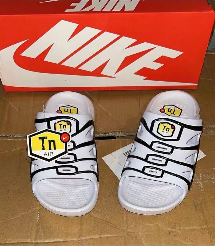 Claquette TN - photo numéro 3