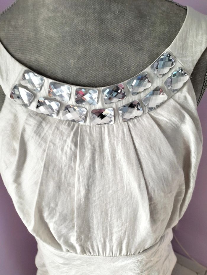 Jolie robe - photo numéro 3