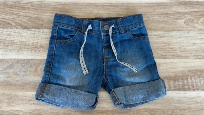 Short 12 mois