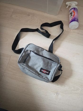 Sacoche eastpak