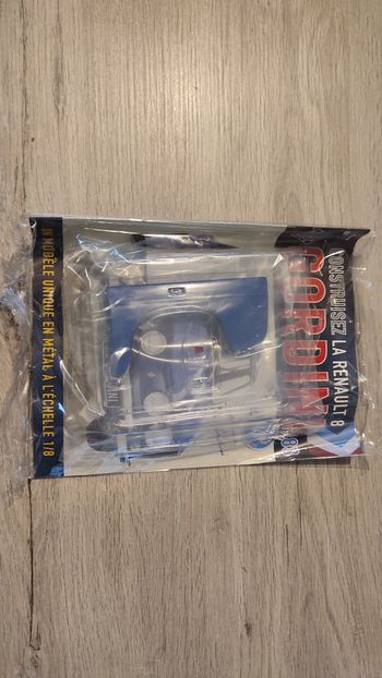 Fascicule complet scellé numéro 83 n°83 Renault R8 Gordini 1/8 1/8ème Eaglemoss Collections #D61