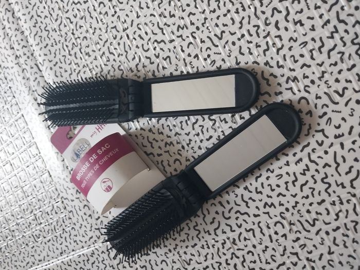 Lot de 2 brosses de sac pliables Labell My Hair – avec miroir intégré - photo numéro 3