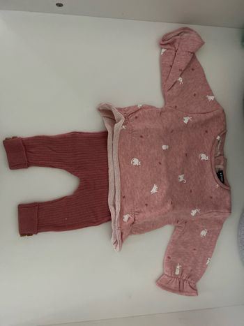 Ensemble ( Pull / Leggings )