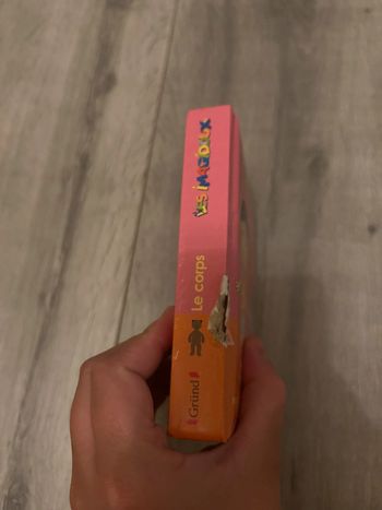 Livre bébé / corps