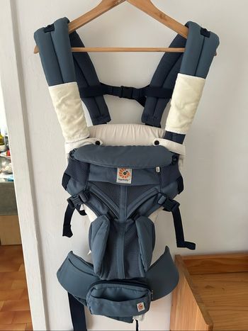 Porte-bébé Ergobaby avec accessoires
