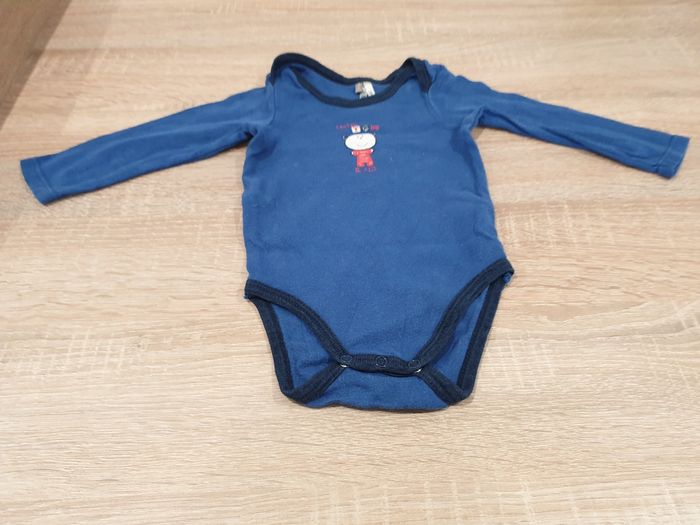 Lot bodies garçon 6mois - photo numéro 6