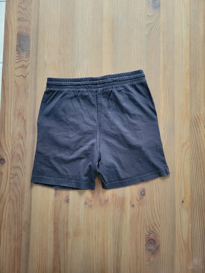 Short 8 ans - photo numéro 2