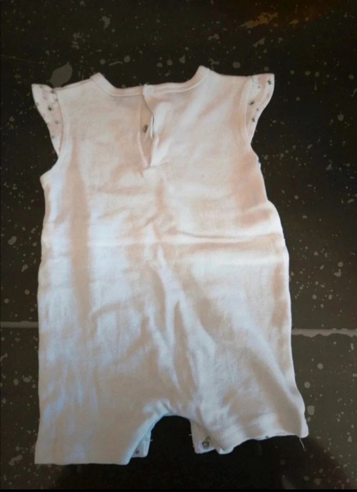 Combi short 6 mois - photo numéro 2