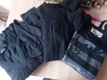 lots de 5 pieces taille s  14 ans