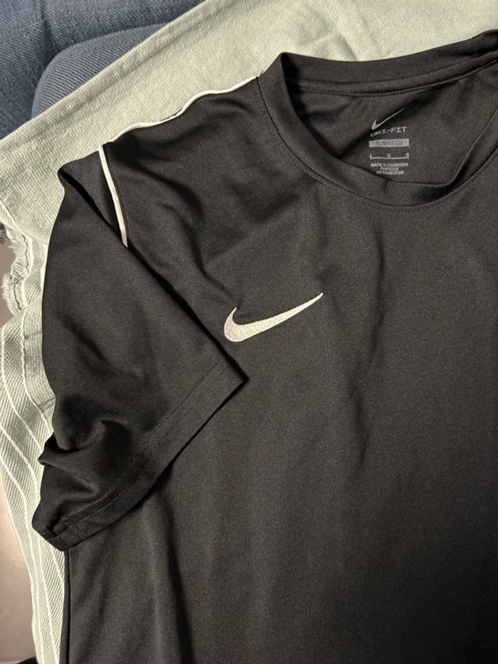 T-shirt Nike taille L - photo numéro 2