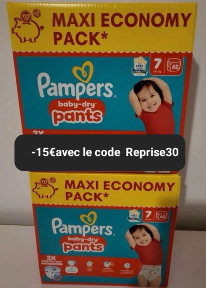 Deux cartons de couches Pampers taille 7 culotte