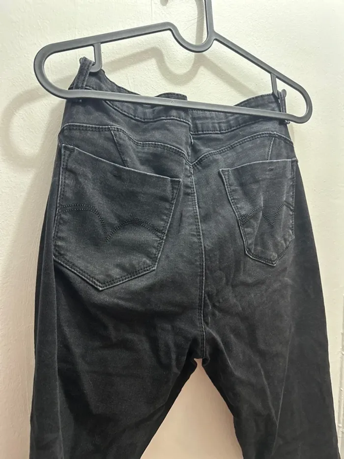 Jeans noir - photo numéro 3