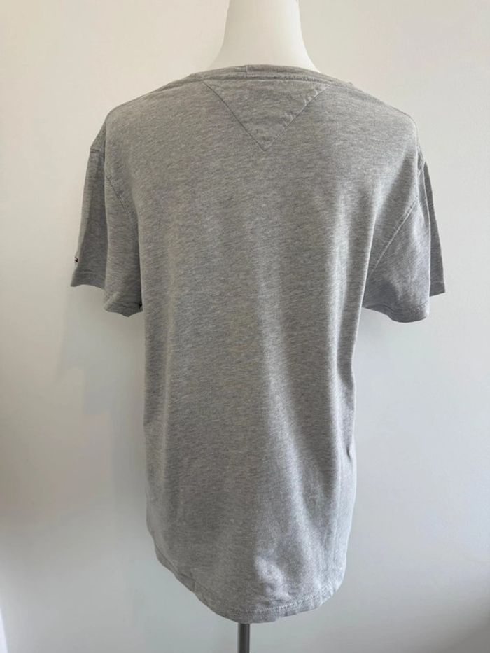 T-shirt Hilfiger Denim homme gris taille L très bon état - photo numéro 5